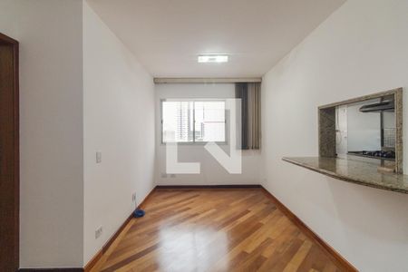 Sala de apartamento para alugar com 3 quartos, 57m² em Vila Zilda, São Paulo