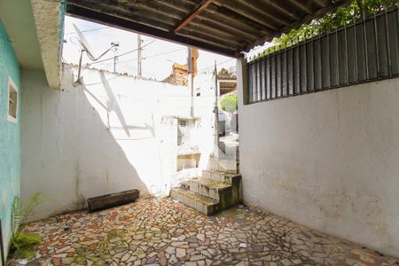Casa à venda com 150m², 1 quarto e sem vaga Casa à venda com 150m², 1 quarto e sem vagaQuintal/Área de Serviço