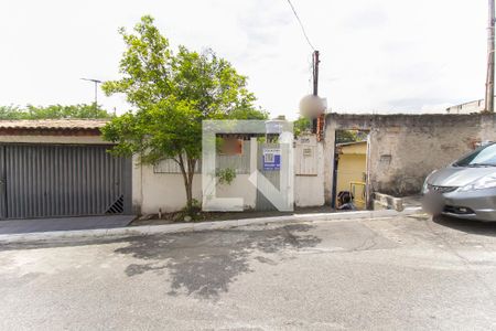 Casa à venda com 150m², 1 quarto e sem vaga Casa à venda com 150m², 1 quarto e sem vagaFachada