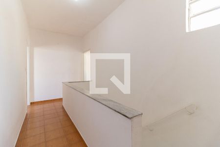 Corredor de casa para alugar com 2 quartos, 160m² em Vila Moinho Velho, São Paulo