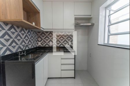 Cozinha de casa de condomínio à venda com 2 quartos, 72m² em Maracanã, Rio de Janeiro