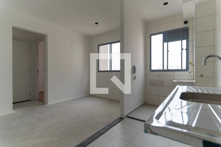 Cozinha de apartamento para alugar com 1 quarto, 30m² em Mooca, São Paulo