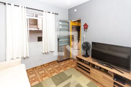 Sala de casa para alugar com 2 quartos, 88m² em Parque Santa Madalena, São Paulo