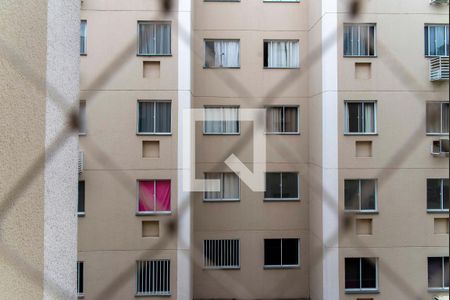 Vista sala de apartamento para alugar com 2 quartos, 47m² em Jardim Alvorada, Nova Iguaçu