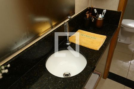 Casa à venda com 460m², 3 quartos e 4 vagas Casa à venda com 460m², 3 quartos e 4 vagasBanheiro