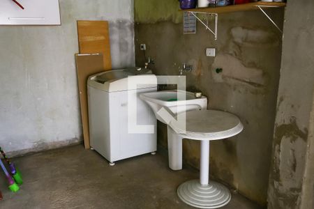 Casa à venda com 460m², 3 quartos e 4 vagas Casa à venda com 460m², 3 quartos e 4 vagasQuintal /Churrasqueira/Serviço