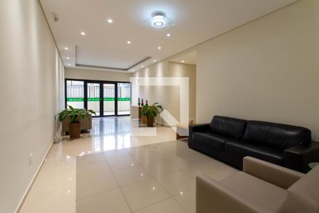 Apartamento à venda com 120m², 3 quartos e 2 vagas Apartamento à venda com 120m², 3 quartos e 2 vagasHall social