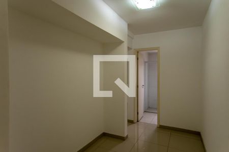 Apartamento à venda com 120m², 3 quartos e 2 vagas Apartamento à venda com 120m², 3 quartos e 2 vagasCloset da Suite Master