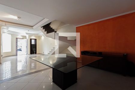 Sala de casa à venda com 4 quartos, 214m² em Vila Augusta, Guarulhos