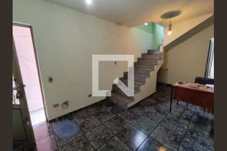 Sala de casa à venda com 4 quartos, 152m² em Jardim Cotinha, São Paulo