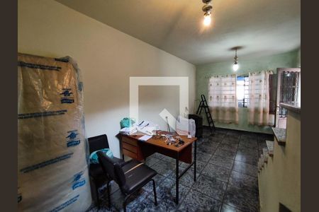 Sala de casa à venda com 4 quartos, 152m² em Jardim Cotinha, São Paulo