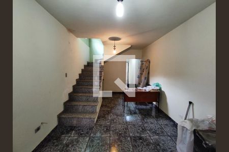 Sala de casa à venda com 4 quartos, 152m² em Jardim Cotinha, São Paulo