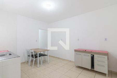 Sala de kitnet/studio para alugar com 1 quarto, 45m² em Cidade São Jorge, Santo André