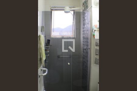 Banheiro de apartamento à venda com 1 quarto, 46m² em Tanque, Rio de Janeiro