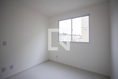 Quarto 1 de apartamento para alugar com 2 quartos, 40m² em Vila Lage, São Gonçalo