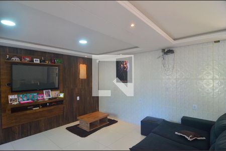 Sala de casa à venda com 4 quartos, 500m² em Mathias Velho, Canoas