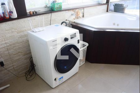 Apartamento para alugar com 169m², 2 quartos e 1 vaga Apartamento para alugar com 169m², 2 quartos e 1 vagaÁrea de Serviço