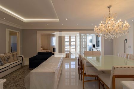 Sala de apartamento à venda com 3 quartos, 165m² em Jardim Zaira, Guarulhos