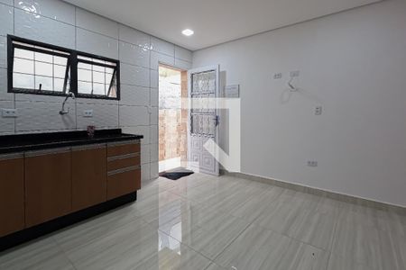 Sala/Cozinha de casa para alugar com 1 quarto, 30m² em Jardim Santa Mena, Guarulhos