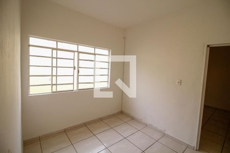 Sala de Estar de casa para alugar com 2 quartos, 150m² em Vila Carrao, São Paulo