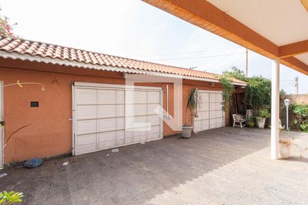 Casa à venda com 400m², 6 quartos e 6 vagas Casa à venda com 400m², 6 quartos e 6 vagasGaragem