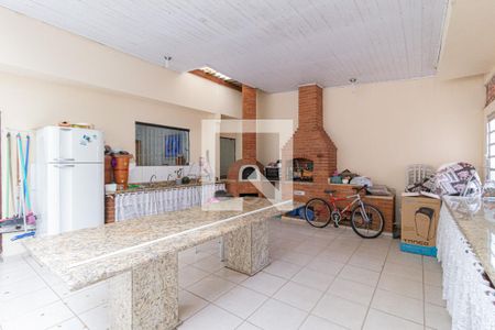 Casa à venda com 400m², 6 quartos e 6 vagas Casa à venda com 400m², 6 quartos e 6 vagasQuintal