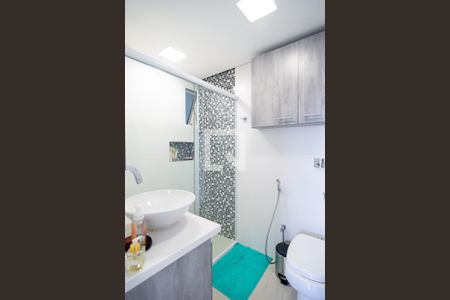 Banheiro Social de apartamento à venda com 3 quartos, 70m² em Vila Gertrudes, São Paulo