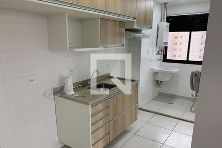 Cozinha de apartamento à venda com 2 quartos, 49m² em Presidente Altino, Osasco