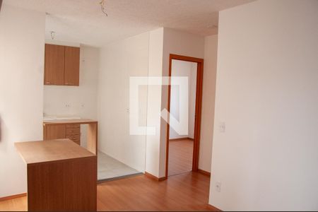 Sala de apartamento para alugar com 2 quartos, 45m² em Três Barras, Contagem