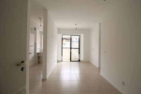 Sala de apartamento para alugar com 2 quartos, 56m² em Del Castilho, Rio de Janeiro