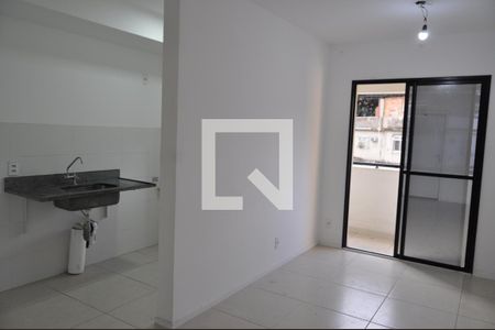 Sala de apartamento à venda com 2 quartos, 56m² em Del Castilho, Rio de Janeiro