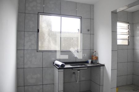 Cozinha de apartamento para alugar com 2 quartos, 55m² em Jardim Quaresmeira, Suzano