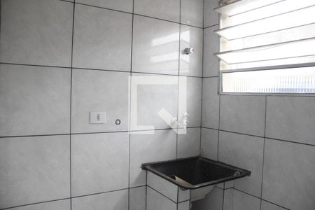 Lavanderia de apartamento para alugar com 2 quartos, 55m² em Jardim Quaresmeira, Suzano