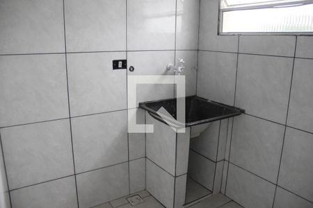 Lavanderia de apartamento para alugar com 2 quartos, 55m² em Jardim Quaresmeira, Suzano