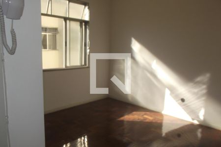 Quarto 1 de apartamento à venda com 2 quartos, 45m² em Higienópolis, Rio de Janeiro