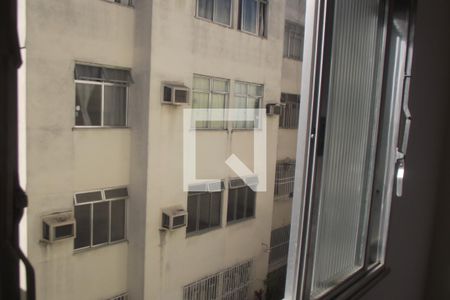 Vista Quarto 1 de apartamento à venda com 2 quartos, 45m² em Higienópolis, Rio de Janeiro