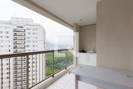 Varanda Gourmet de apartamento para alugar com 2 quartos, 75m² em Jacarepaguá, Rio de Janeiro