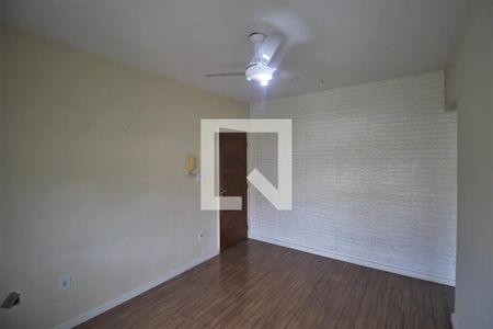 Sala de apartamento para alugar com 2 quartos, 60m² em Vila Iara, São Gonçalo