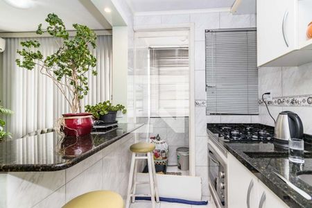 Cozinha de apartamento à venda com 1 quarto, 40m² em Jardim Botânico, Porto Alegre