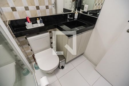 banheiro  de apartamento para alugar com 1 quarto, 32m² em Bela Vista, São Paulo