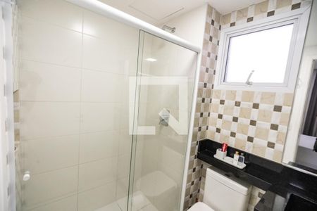 banheiro  de apartamento para alugar com 1 quarto, 32m² em Bela Vista, São Paulo