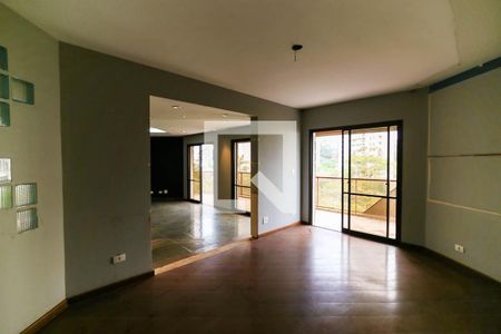 Sala de TV de apartamento à venda com 3 quartos, 186m² em Vila Suzana, São Paulo