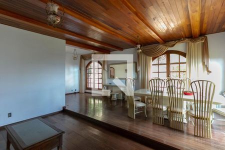 Sala de casa para alugar com 5 quartos, 514m² em Belvedere, Belo Horizonte