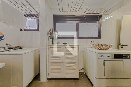 Apartamento para alugar com 276m², 4 quartos e 2 vagas Apartamento para alugar com 276m², 4 quartos e 2 vagasÁrea de Serviço