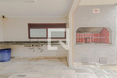 Apartamento para alugar com 276m², 4 quartos e 2 vagas Apartamento para alugar com 276m², 4 quartos e 2 vagasÁrea comum - Churrasqueira