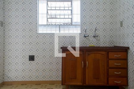 Cozinha de casa para alugar com 1 quarto, 55m² em Vila Ester (zona Norte), São Paulo