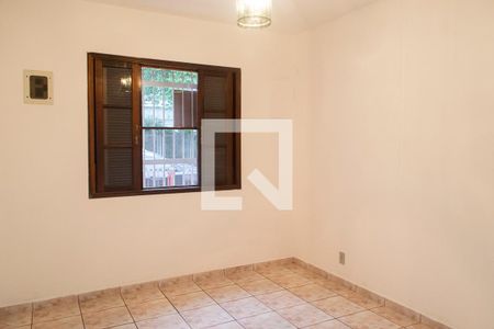 Quarto de casa para alugar com 1 quarto, 55m² em Vila Ester (zona Norte), São Paulo