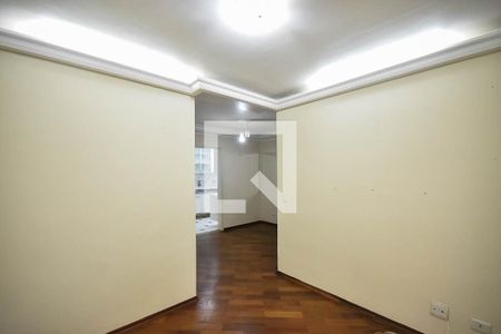 Sala de apartamento para alugar com 3 quartos, 70m² em Jardim Ampliação, São Paulo