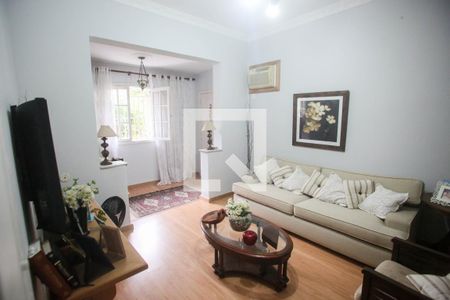 Sala de casa para alugar com 6 quartos, 320m² em Taquara, Rio de Janeiro