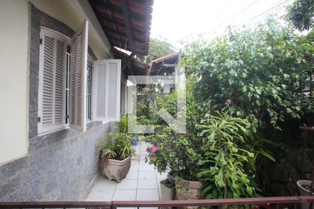 Frente da Casa de casa para alugar com 6 quartos, 320m² em Taquara, Rio de Janeiro